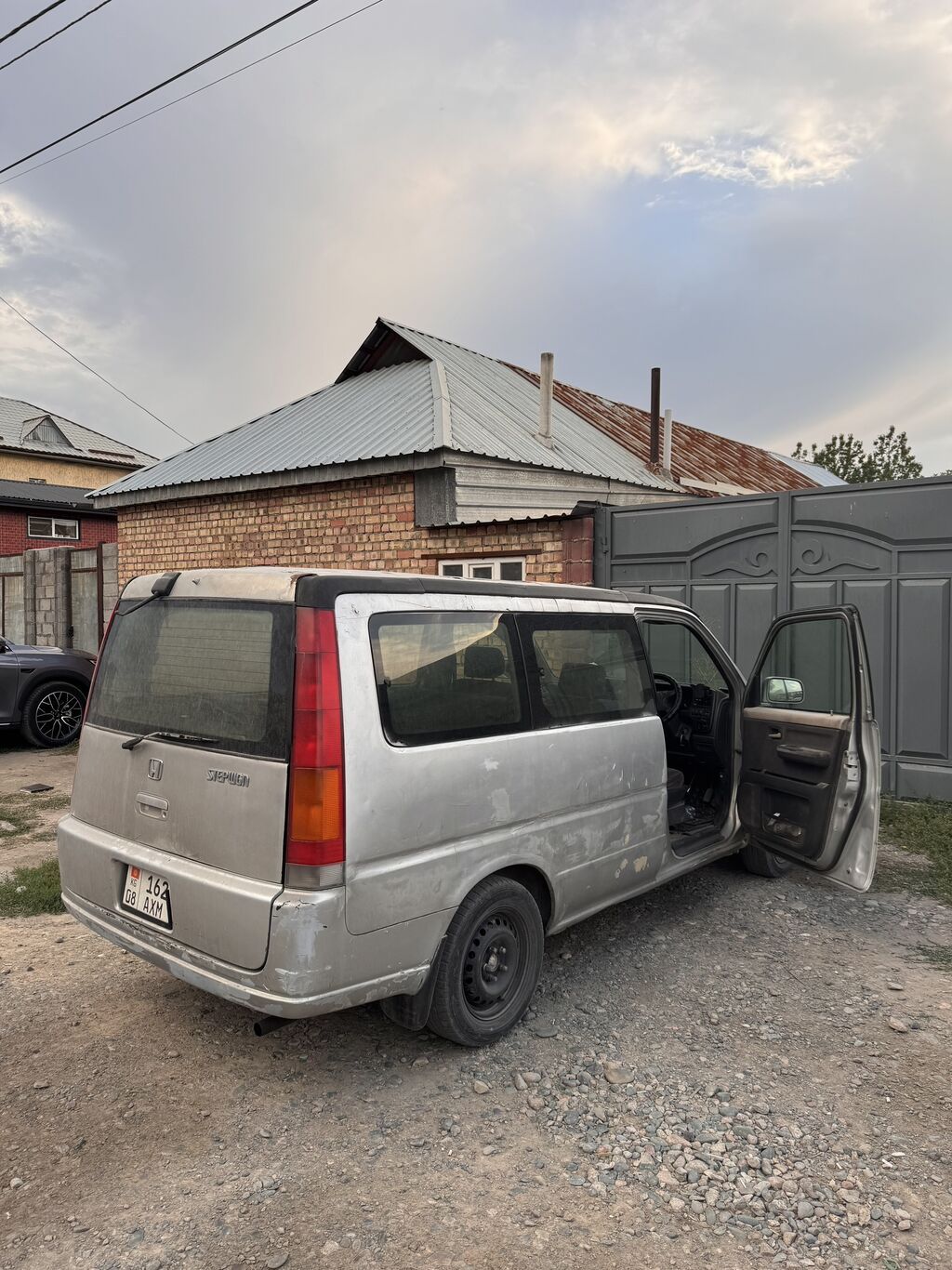Honda Stepwgn: 1999 г., 2 л, Автомат: фото 4