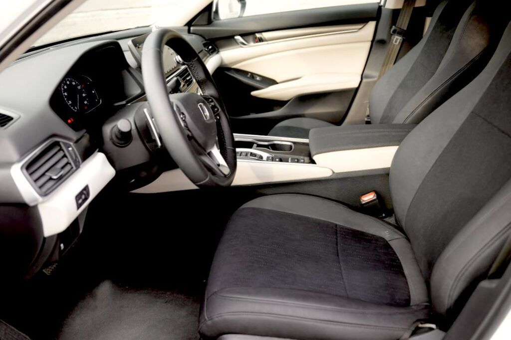 Honda Accord: 2019 г., 2 л, Автомат, Гибрид, Седан: фото 4