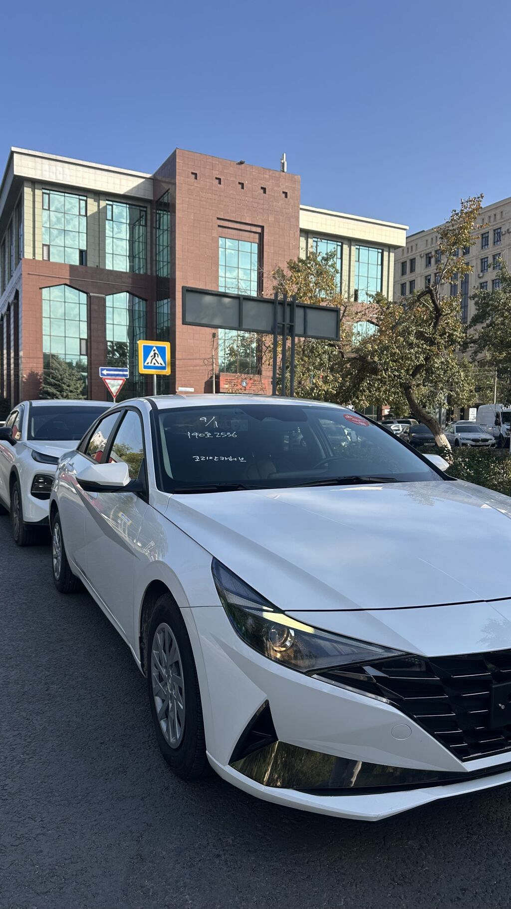 Hyundai Avante: 2021 г., 1.6 л, Автомат, Бензин: фото 3