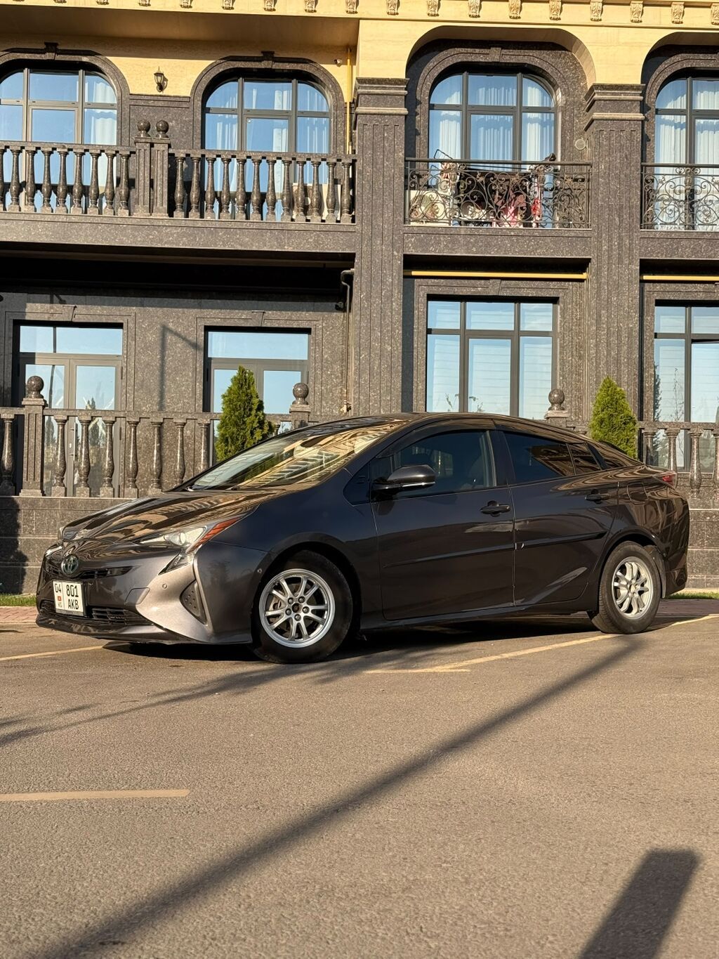 Toyota Prius: 2017 г., 1.8 л, Вариатор, Гибрид, Хэтчбэк: фото 7