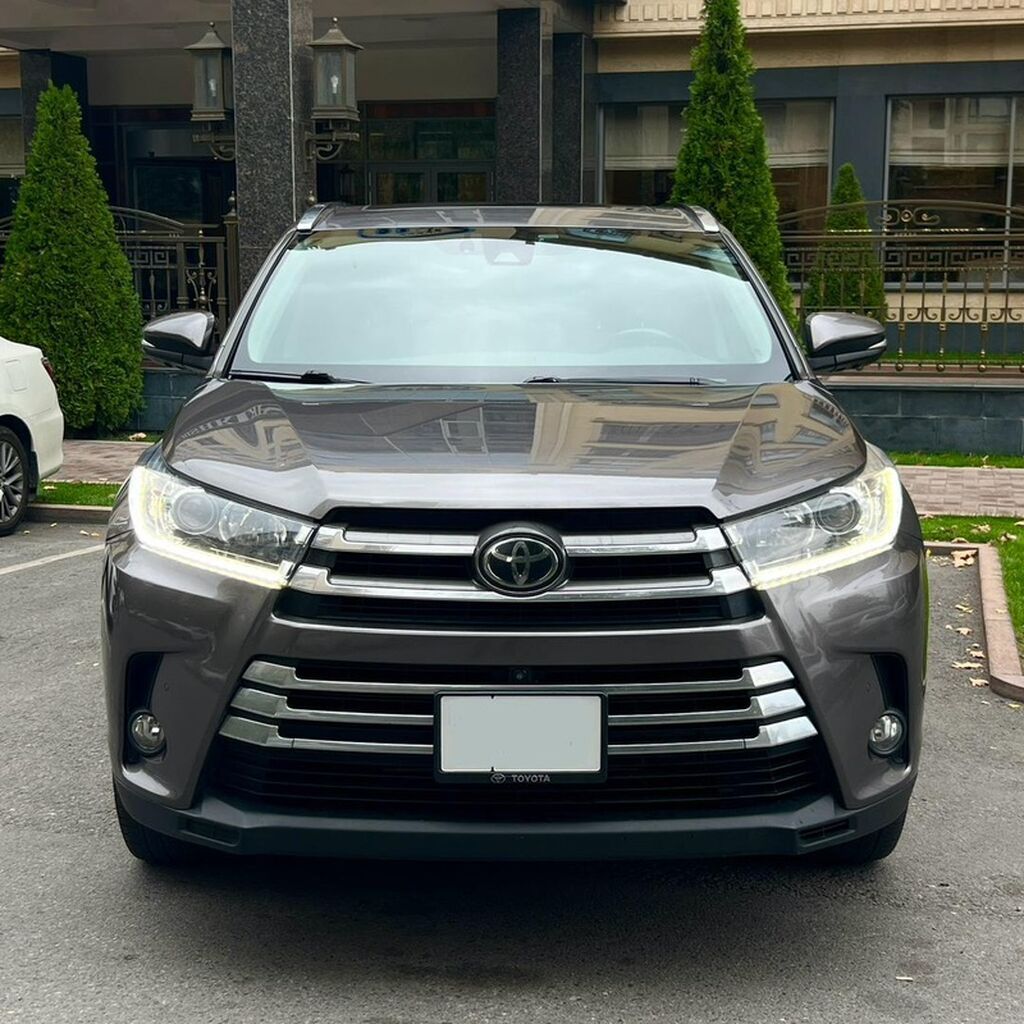Toyota Highlander: 2018 г., 3.5 л, Автомат, Бензин, Кроссовер: фото 3