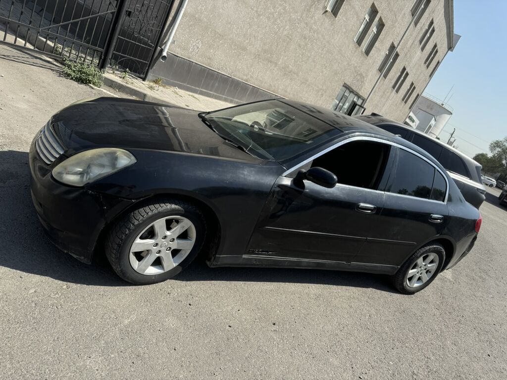 Nissan Skyline: 2002 г., 2.5 л, Автомат, Бензин, Седан: фото 2