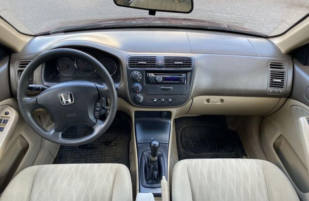 Honda Civic: 2003 г., 1.7 л, Механика, Бензин, Седан: фото 6