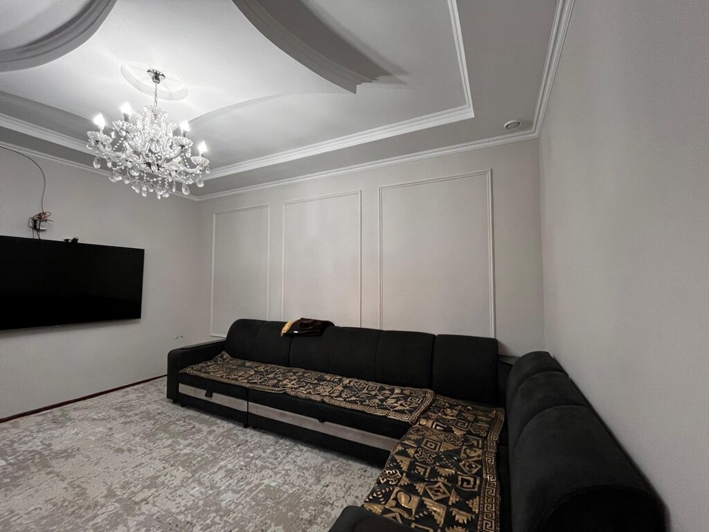 3 комнаты, 100 м², 4 соток, Бишкек, Ак-Ордо 3 ж/м Собственник: фото 1