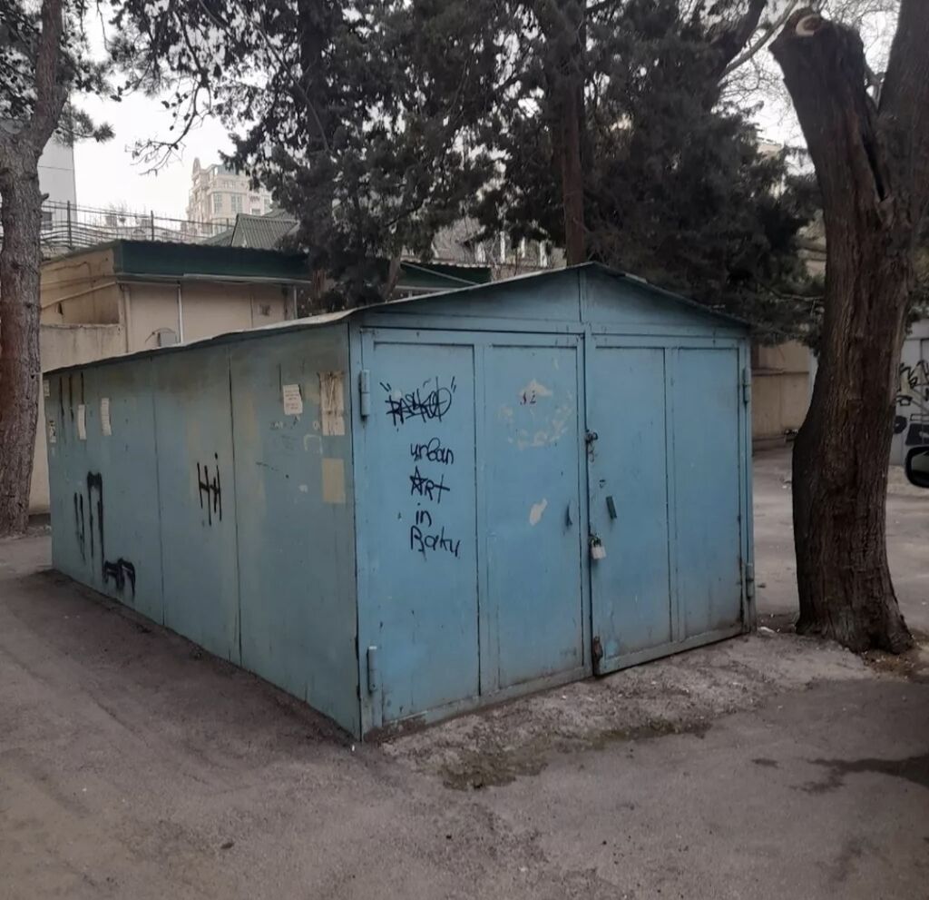 Metall qaraj/konteyner kiraye verilir - Material: qalın metaldan