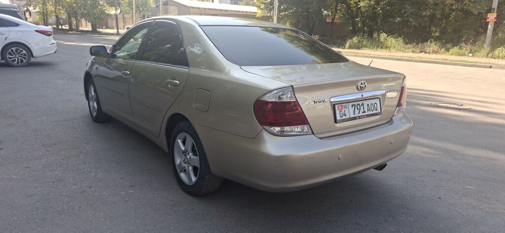 Toyota Camry: 2005 г., 2.4 л, Автомат, Бензин, Седан: фото 3