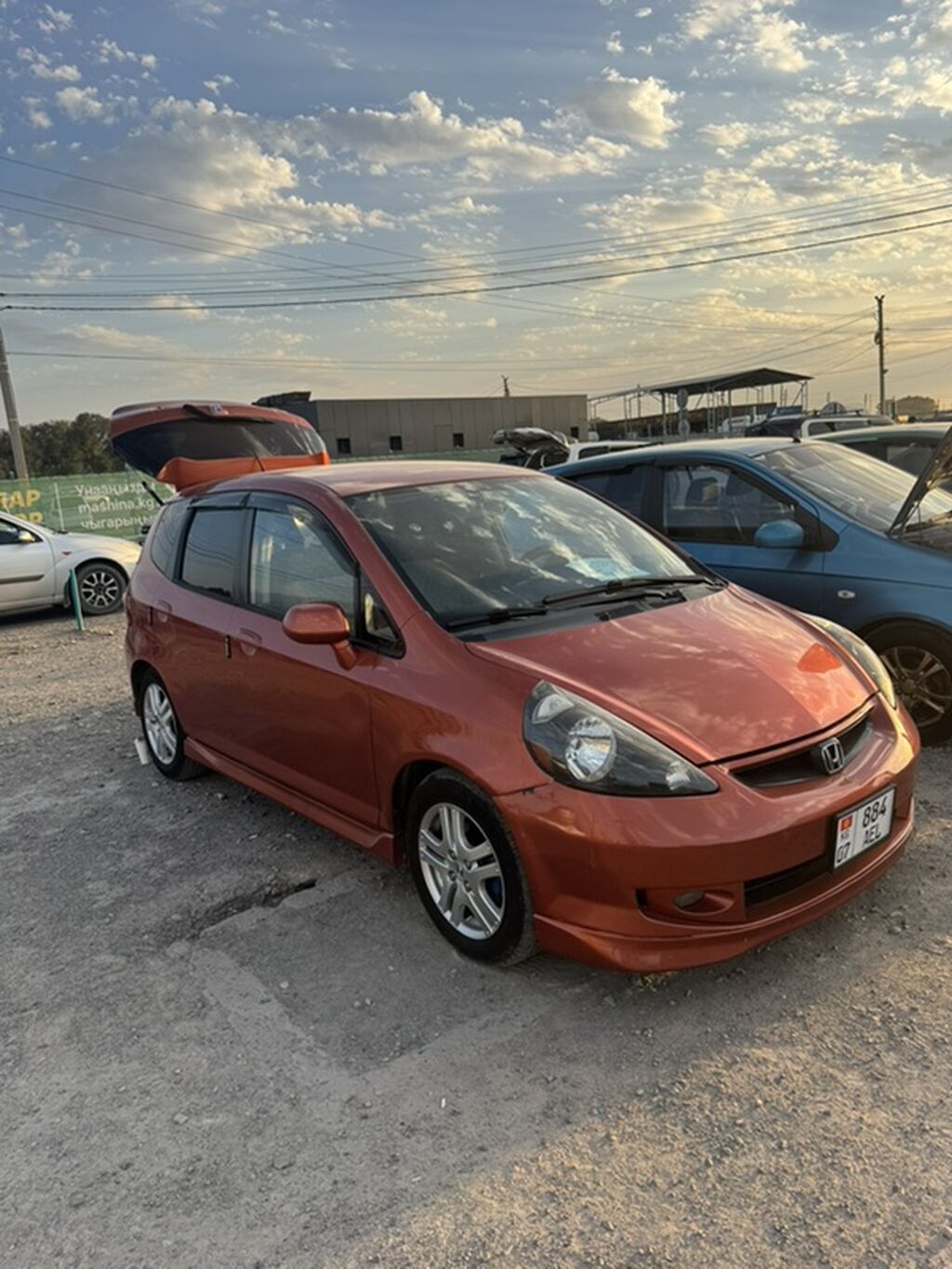 Honda Fit: 2008 г., 1.5 л, Автомат, Бензин, Хэтчбэк: фото 2