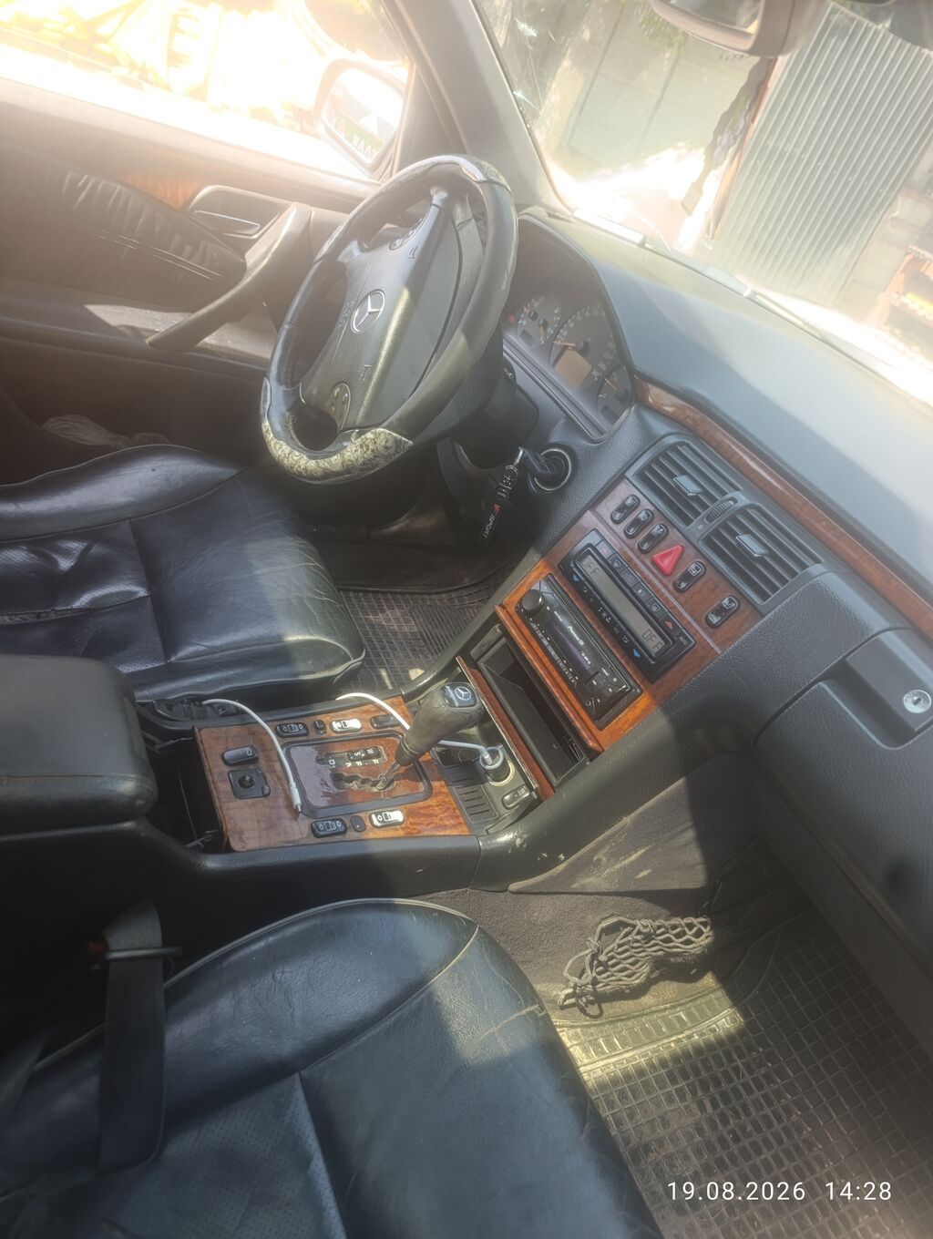 Mercedes-Benz E-Class: 2000 г., 2.7 л, Автомат, Дизель, Седан: фото 3
