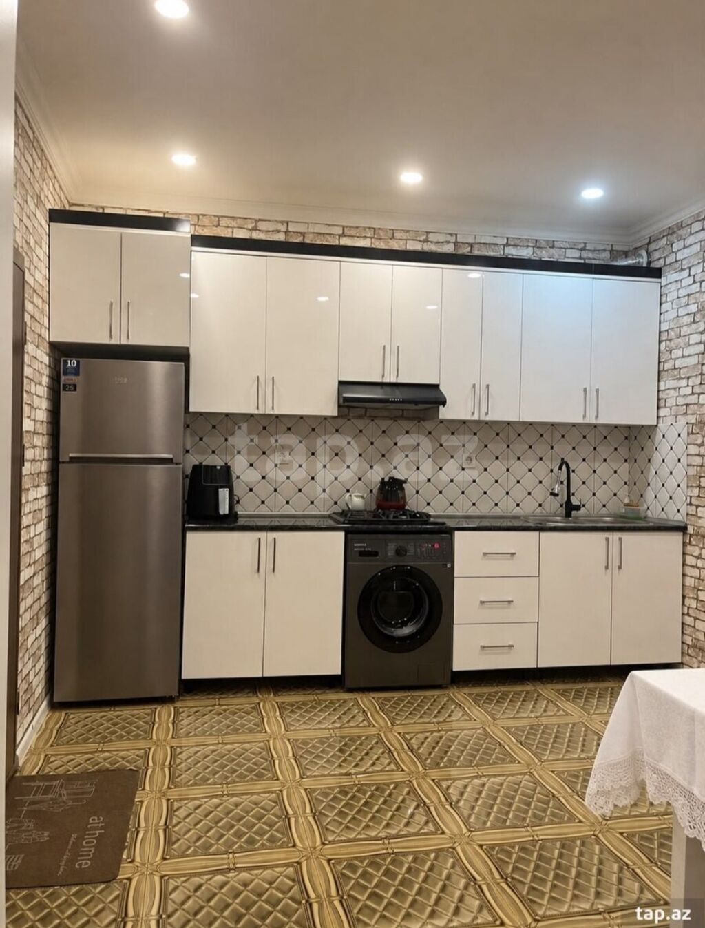 Masazır, 3 otaqlı, Köhnə tikili, 64 kv. m