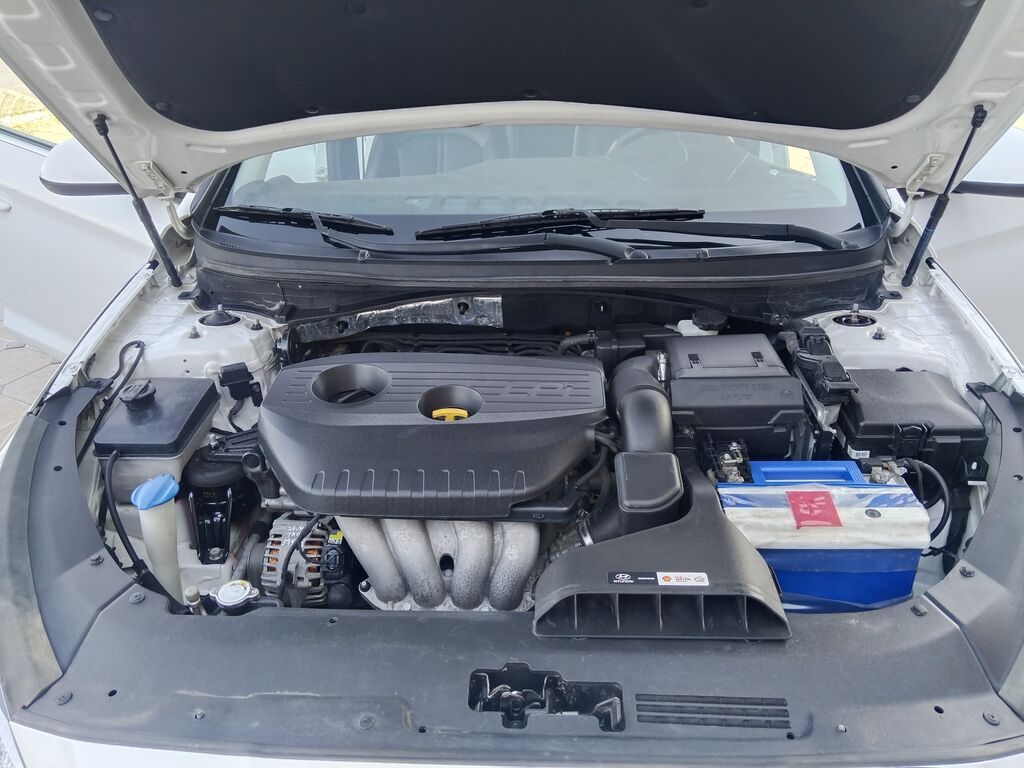 Hyundai Sonata: 2018 г., 2 л, Автомат, Газ, Седан: фото 8