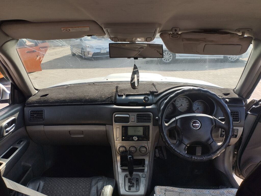 Subaru Forester: 2002 г., Автомат, Бензин, Кроссовер: фото 3