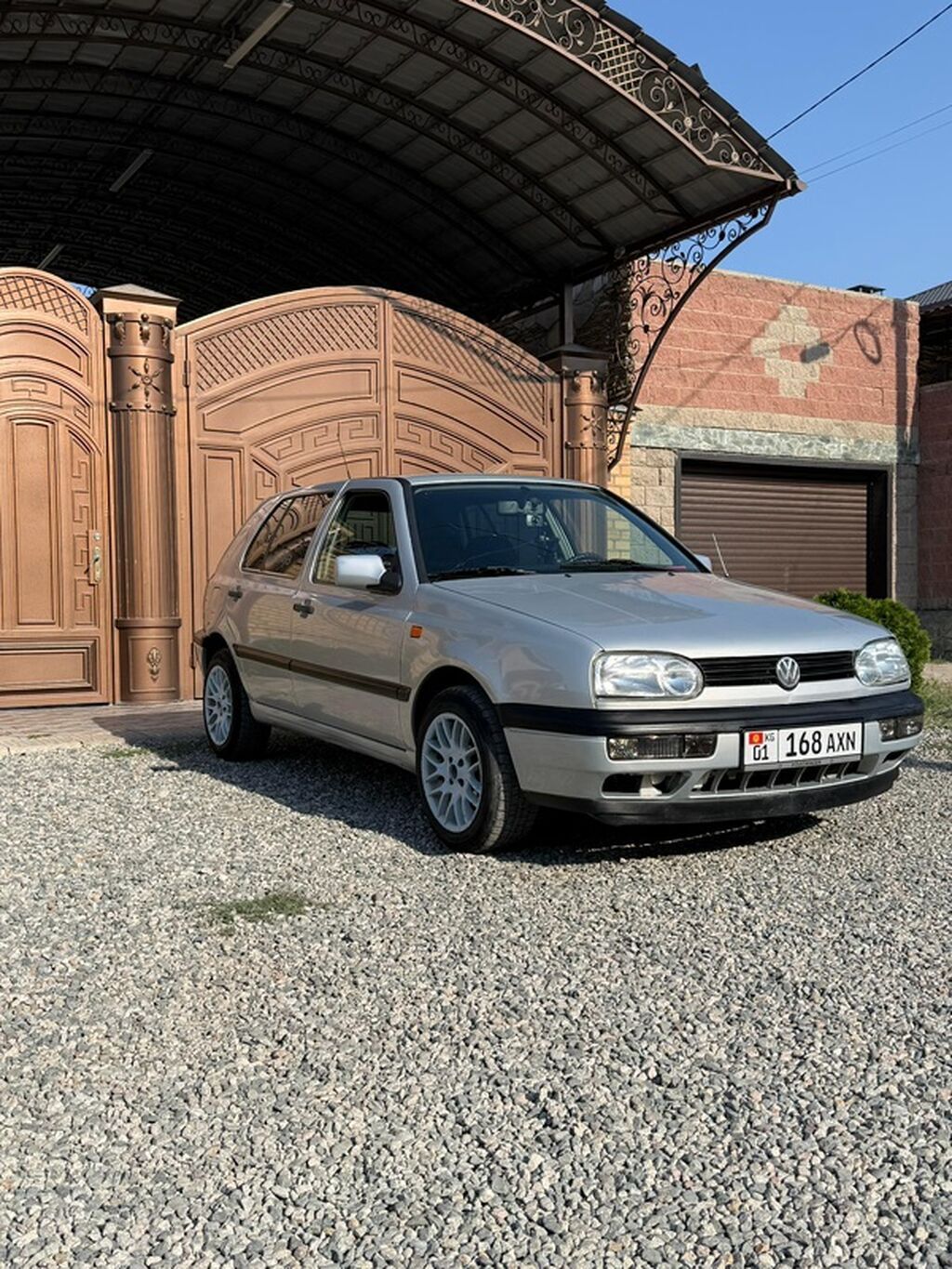 Volkswagen Golf: 1993 г., 1.8 л, Бензин, Хэтчбэк: фото 2