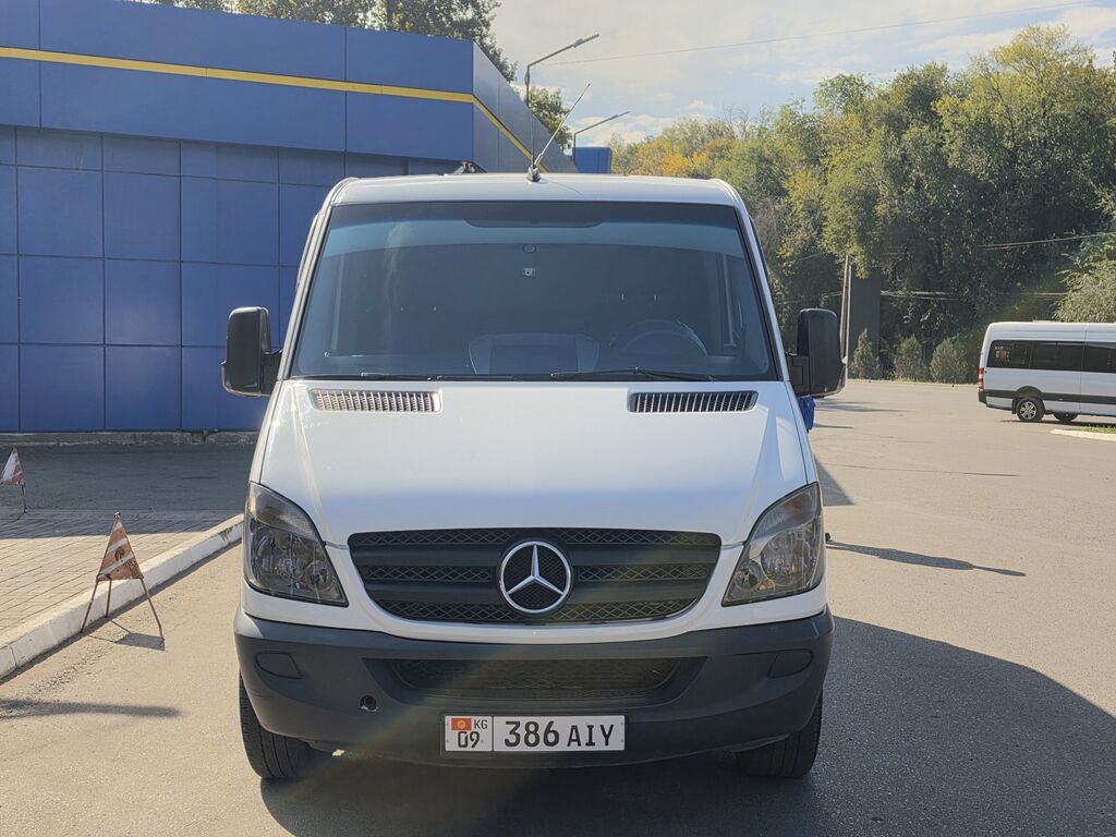 Mercedes-Benz Спринтер: 2008 г., 2.2 л, Механика, Дизель, Фургон: фото 2