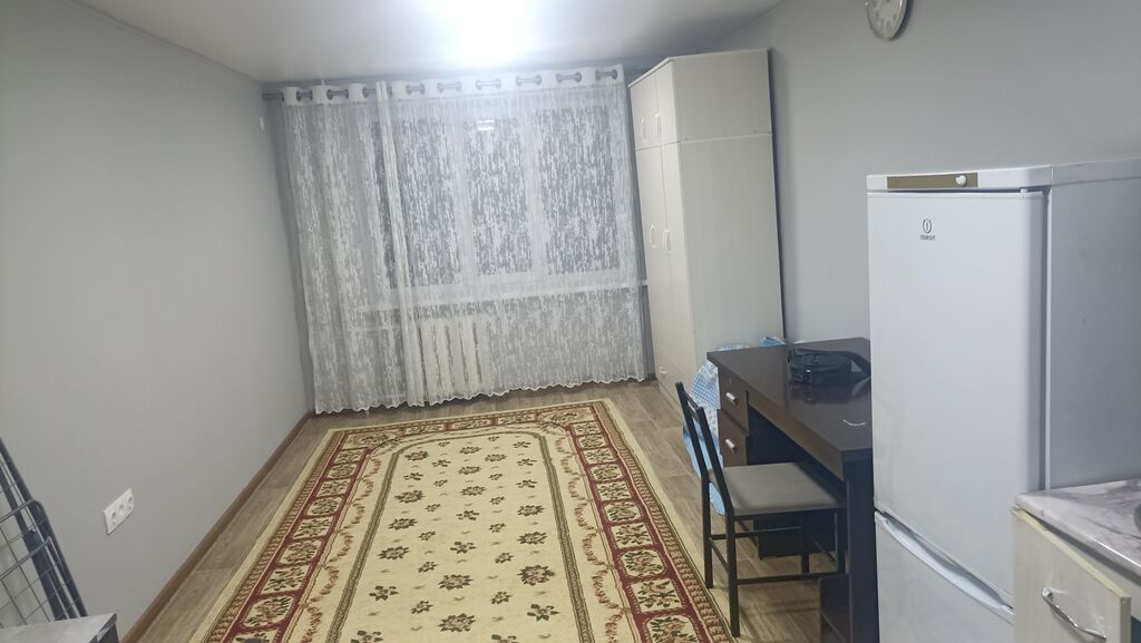 1-комнатная комната-студия, 18 м². депозит 10.000 Карацайева 8 стою: фото 4
