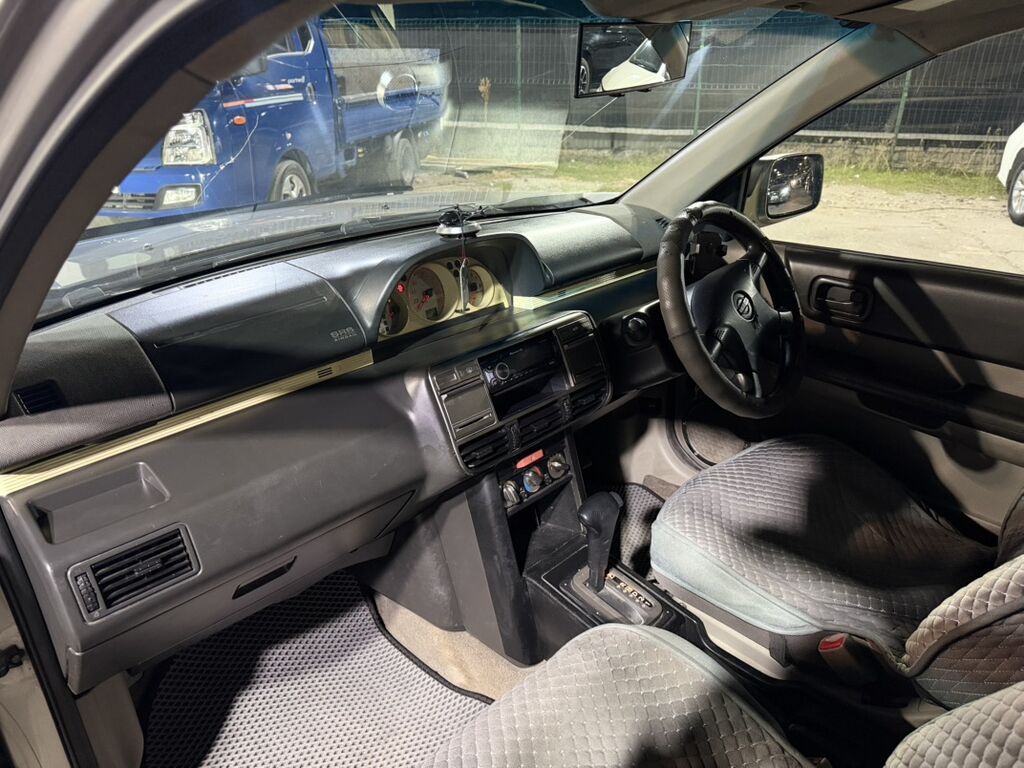 Nissan X-Trail: 2001 г., 2 л, Автомат, Газ, Кроссовер: фото 3