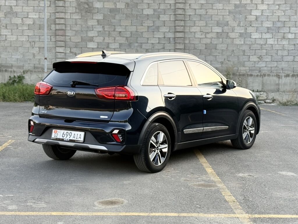Kia Niro: 2020 г., 1.6 л, Автомат, Гибрид, Кроссовер: фото 2