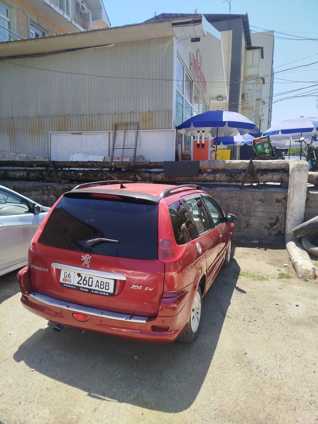 Peugeot 206: 2003 г., Механика, Бензин, Универсал — фото 2