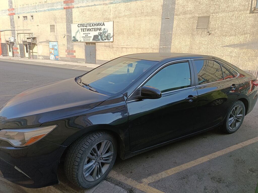 Toyota Camry: 2016 г., 2.4 л, Автомат, Бензин, Седан: фото 2