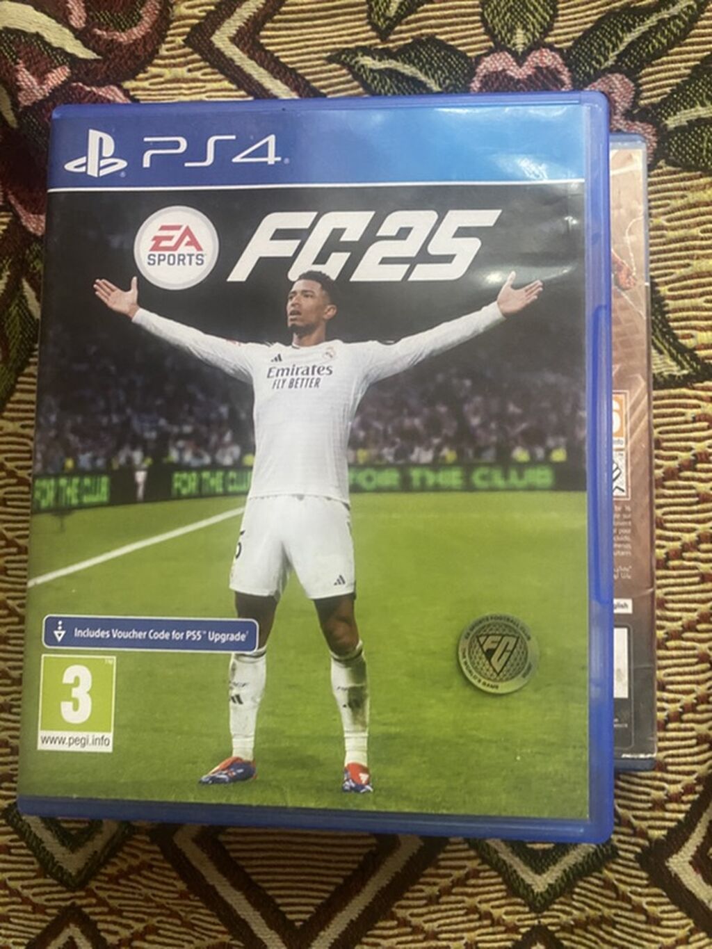 EA Sports FC 25 — диск для PlayStation 4 (Blu‑ray) в фирменном синем: фото 1