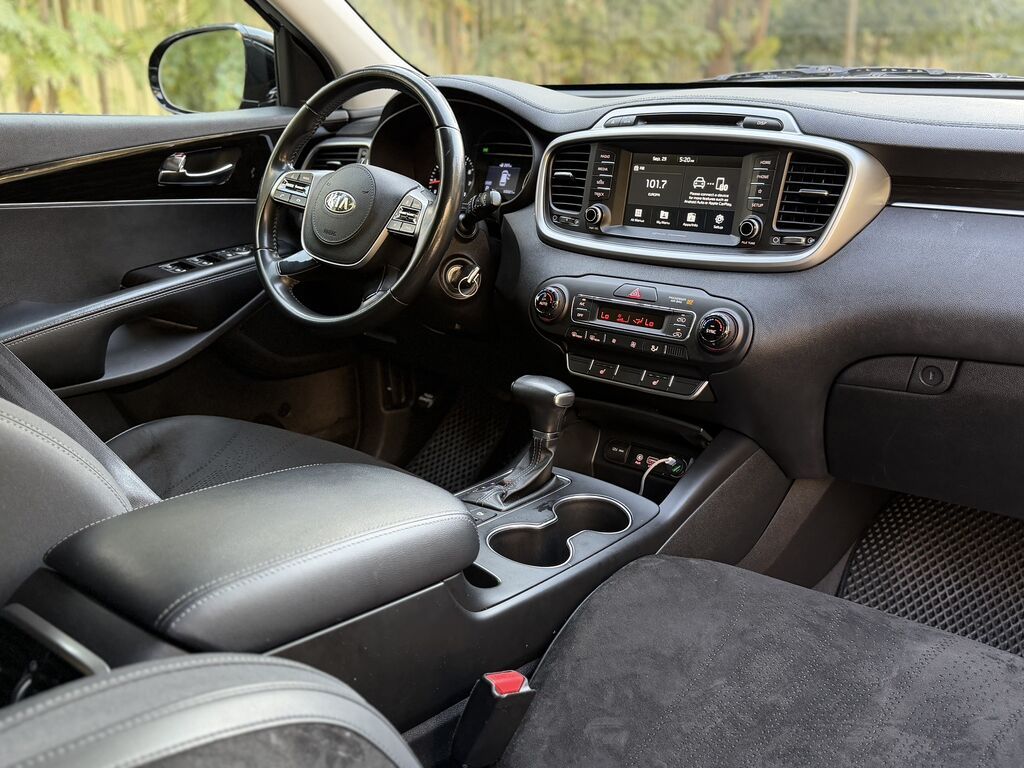 Kia Sorento: 2019 г., 2.4 л, Автомат, Бензин, Кроссовер: фото 7