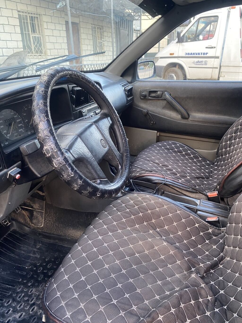 Volkswagen Passat Variant: 1989 г., 1.8 л, Механика, Бензин, Универсал: фото 5