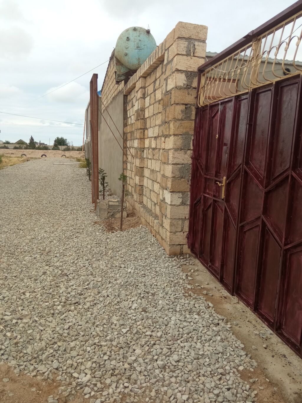 70 kv. m, 3 otaqlı, İnternet, İşıq, Su