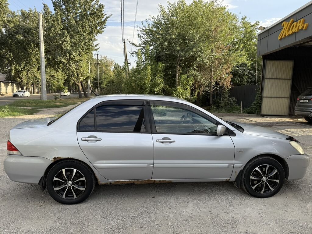 Mitsubishi Lancer: 2005 г., 1.6 л, Механика, Бензин, Седан: фото 4