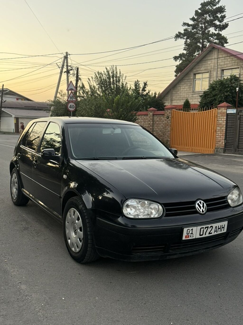 Volkswagen Golf: 2003 г., 2 л, Автомат, Бензин, Хэтчбэк: фото 3
