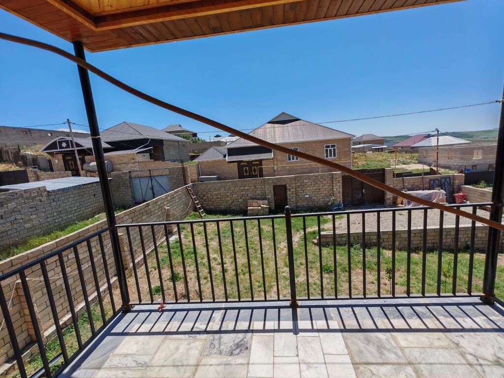 5 otaqlı, 273 kv. m, Yeni təmirli