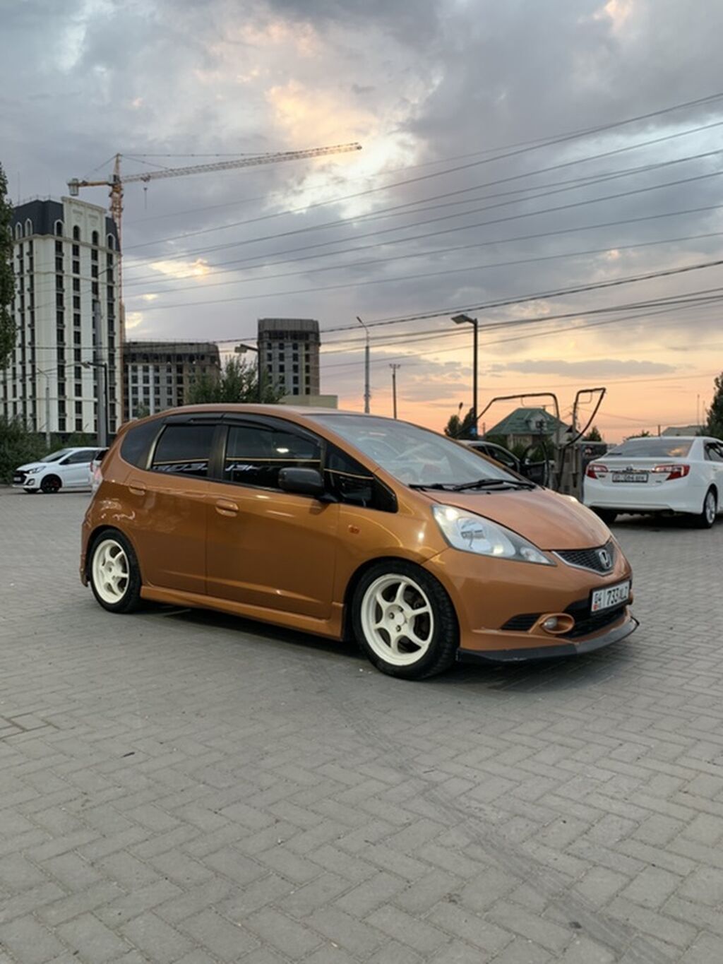 Honda Fit: 2009 г., 1.5 л, Автомат, Бензин, Хэтчбэк: фото 8