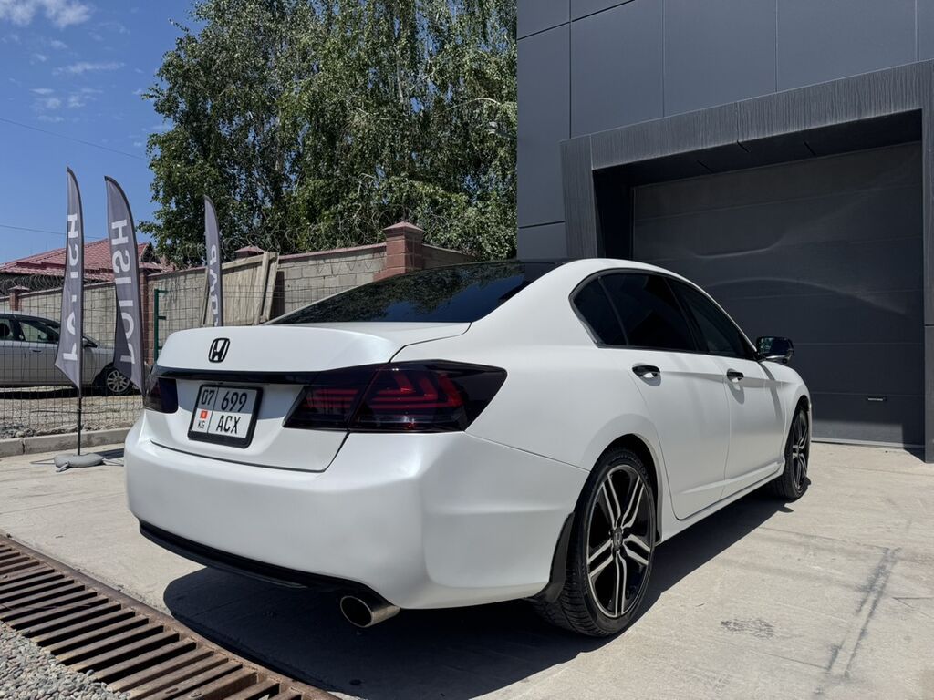 Honda Accord: 2013 г., 2.4 л, Автомат, Бензин, Седан: фото 2