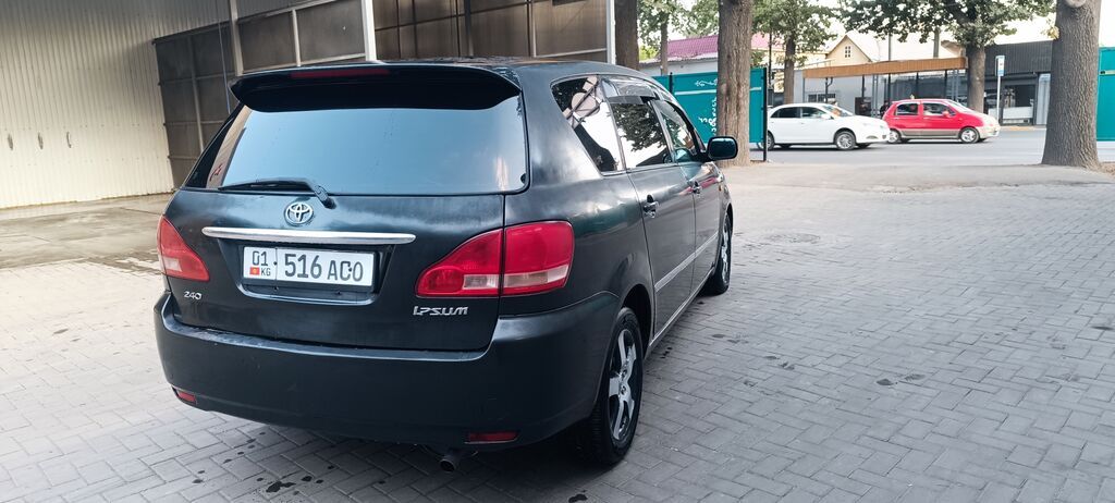 Toyota Ipsum: 2003 г., 2.4 л, Автомат, Бензин, Минивэн: фото 4