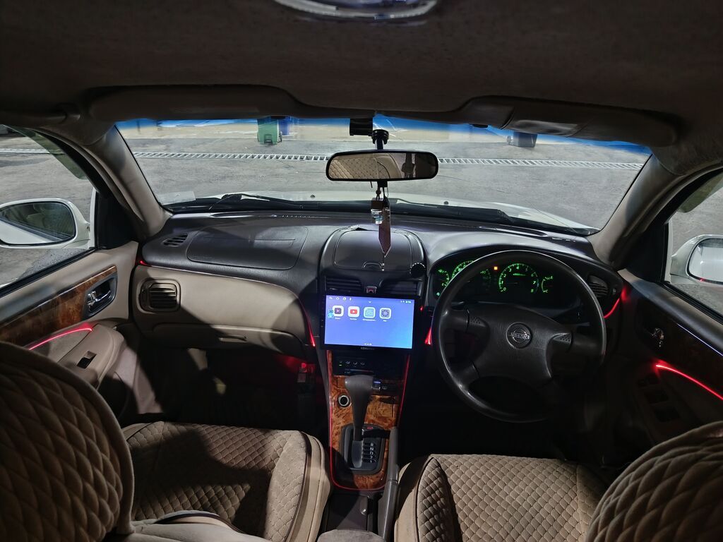 Nissan Sunny: 2001 г., Автомат, Бензин, Седан: фото 6