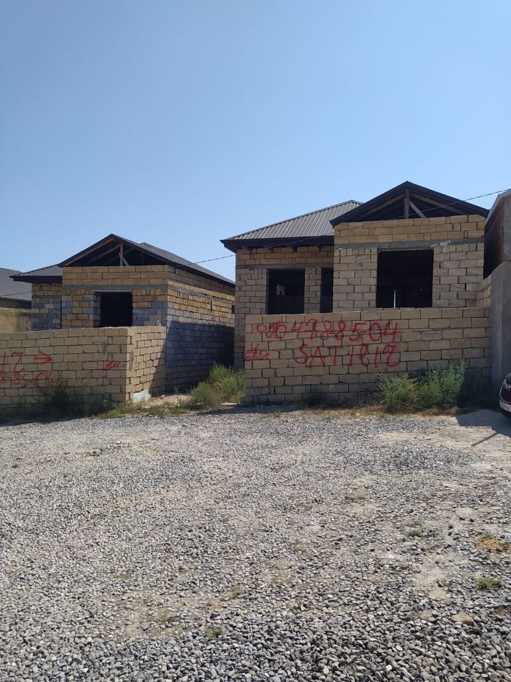 3 otaqlı, 80 kv. m, Təmirsiz