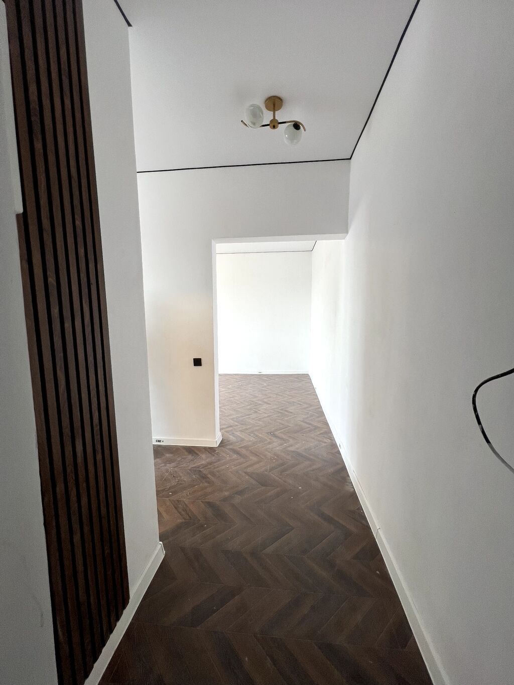 1 комната, 32 м², Юг-2 мкр 105 серия, 8 этаж, Свежий ремонт: фото 3