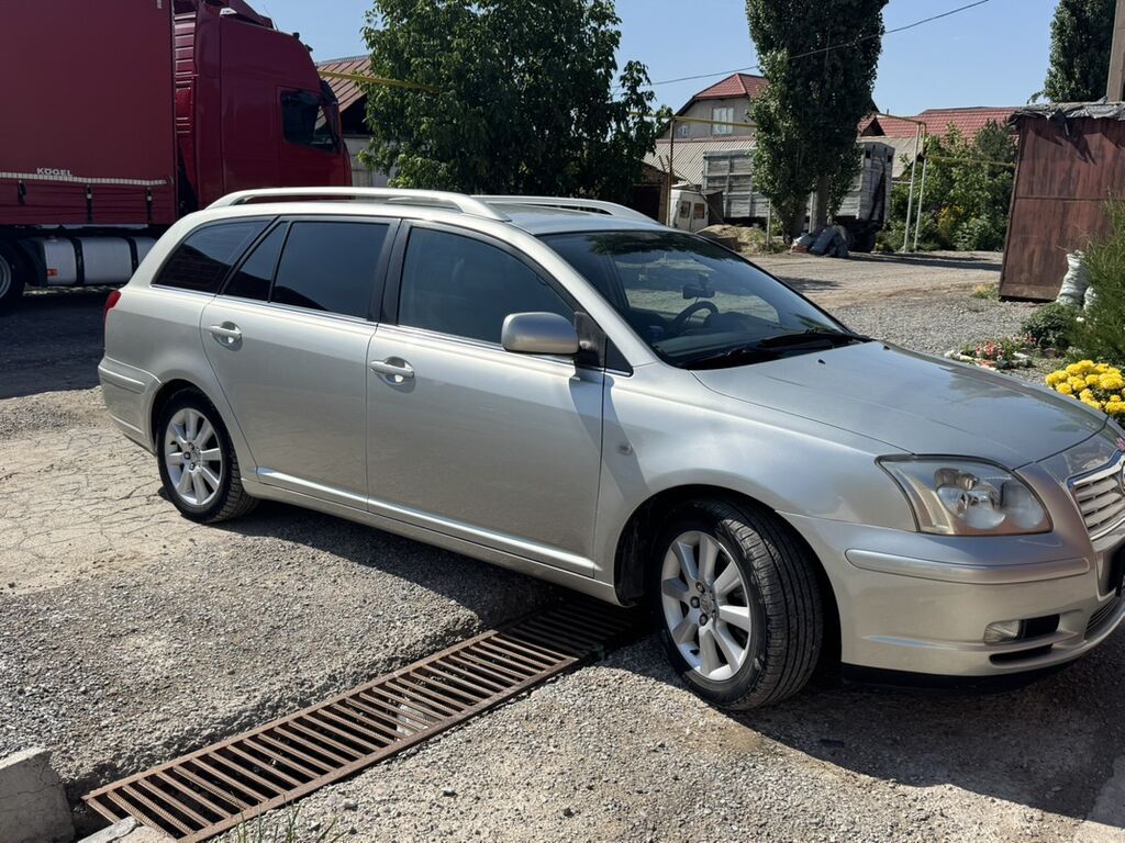 Toyota Avensis: 2004 г., 2.4 л, Автомат, Бензин, Универсал: фото 6