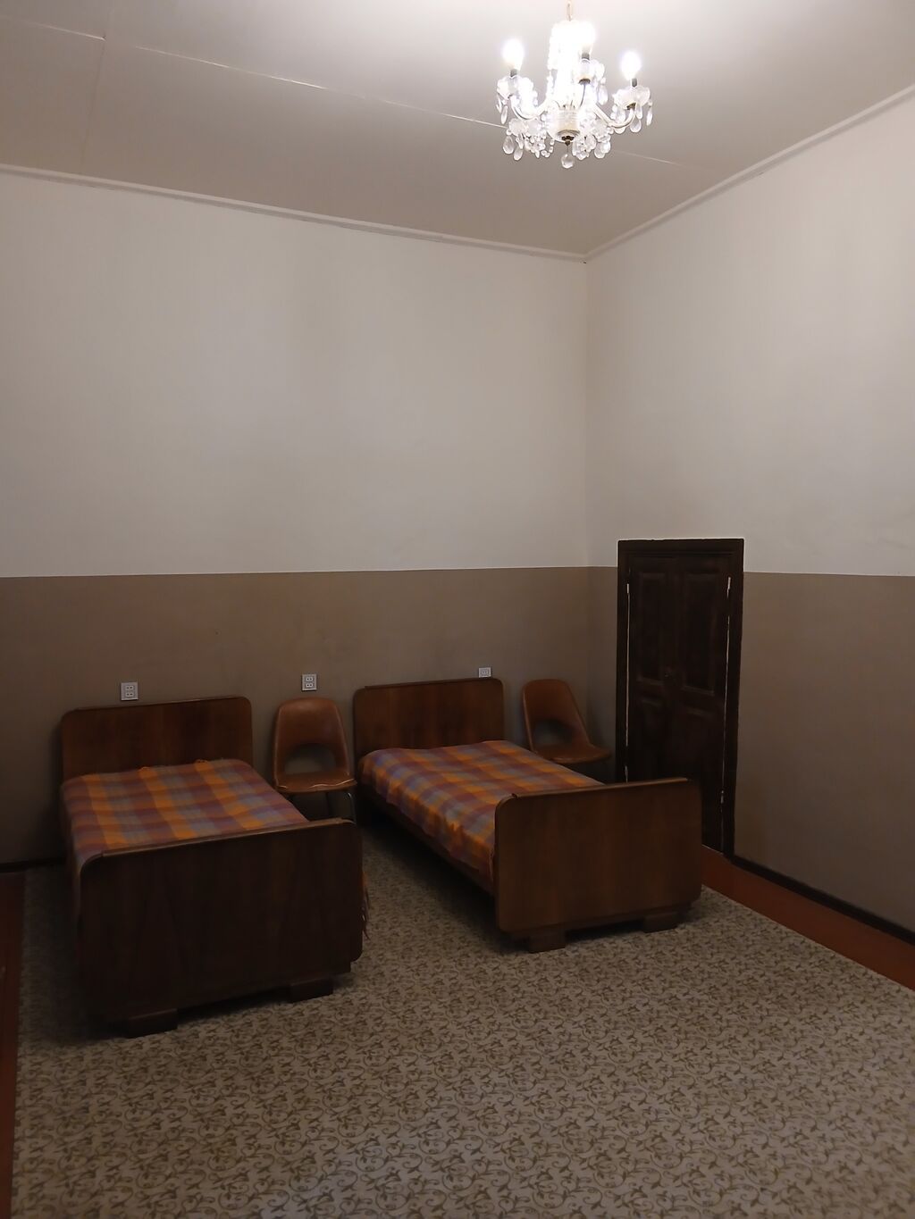 75 kv. m, 3 otaqlı, İnternet, Qaz, İşıq
