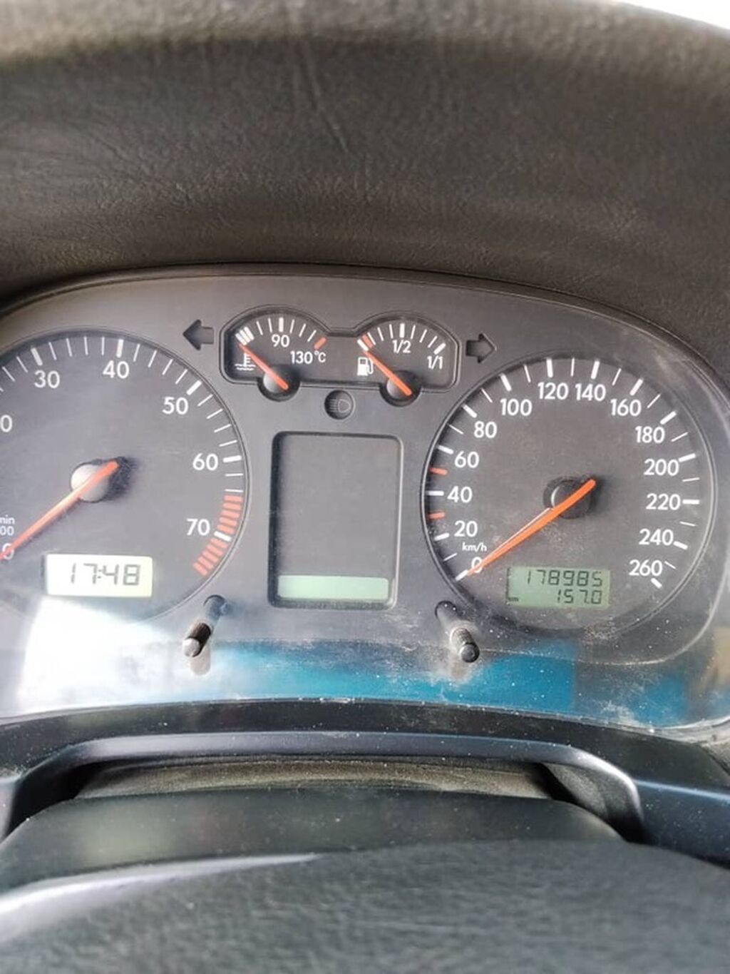 Volkswagen Golf: 2002 г., 1.6 л, Автомат, Бензин, Хэтчбэк: фото 8