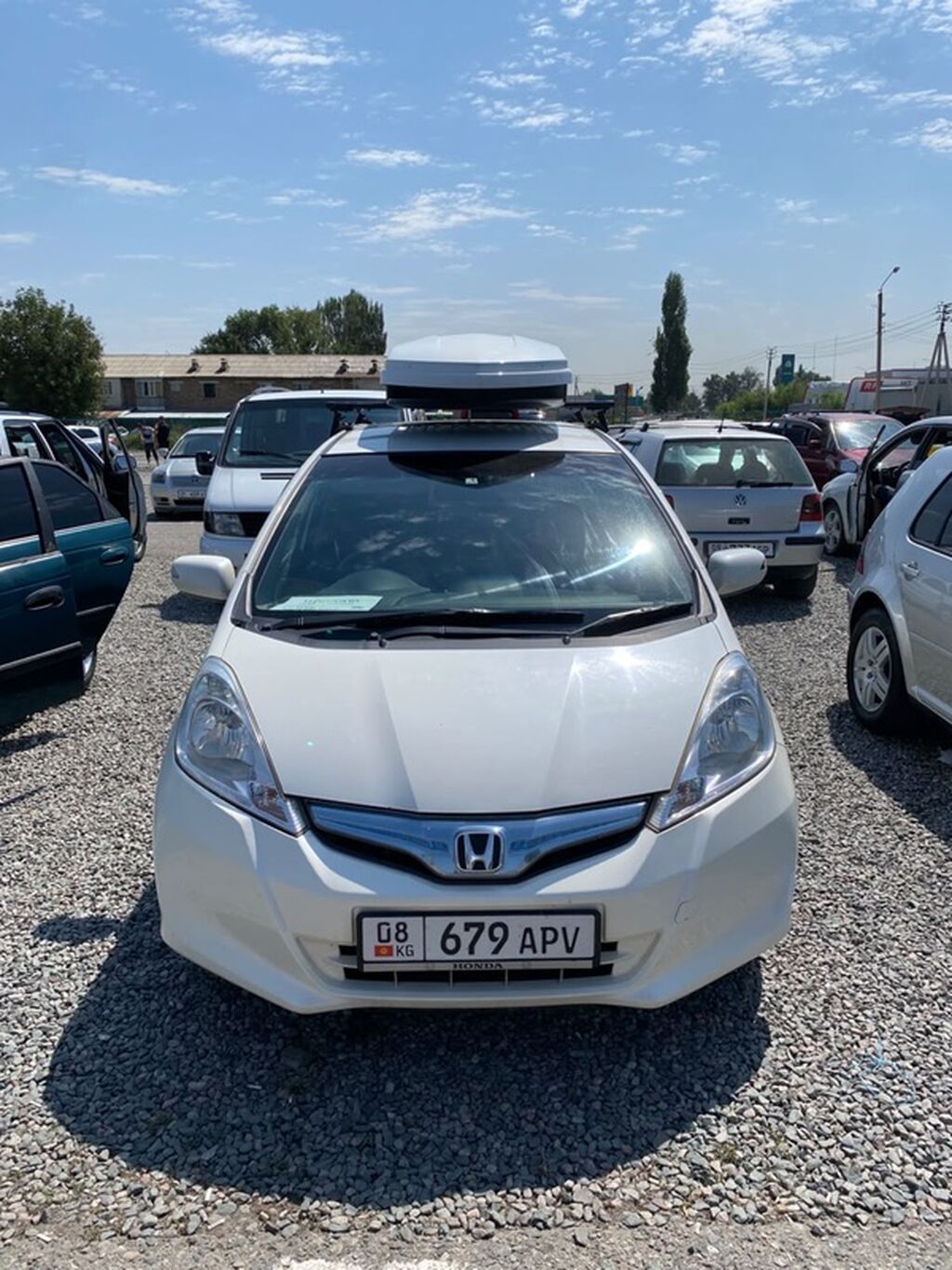 Honda Fit: 2012 г., 1.3 л, Вариатор, Гибрид, Хэтчбэк: фото 2