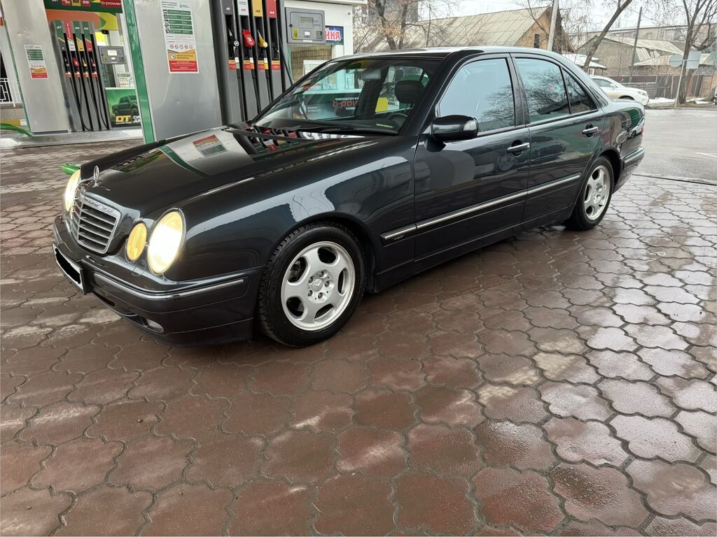 Mercedes-Benz E-Class: 2000 г., 3.2 л, Типтроник, Бензин, Седан: фото 5