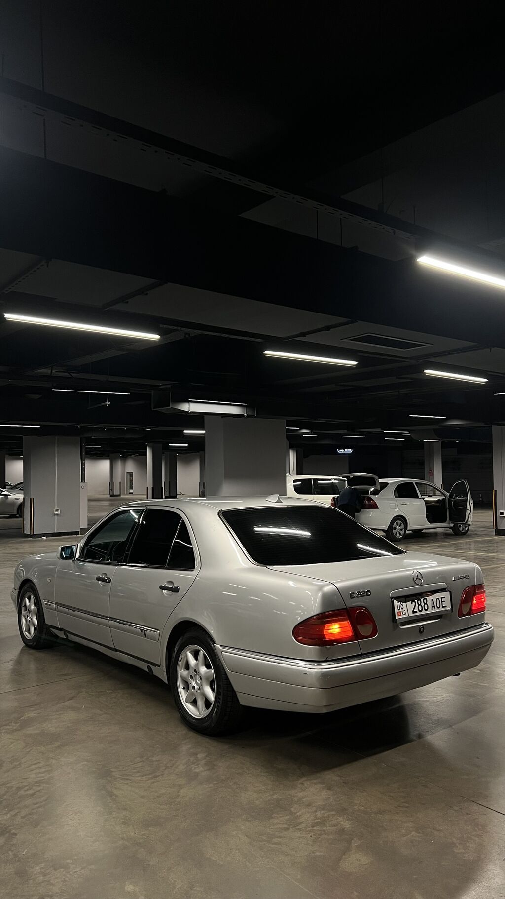 Mercedes-Benz E-Class: 1996 г., 3.2 л, Автомат, Бензин, Седан: фото 4