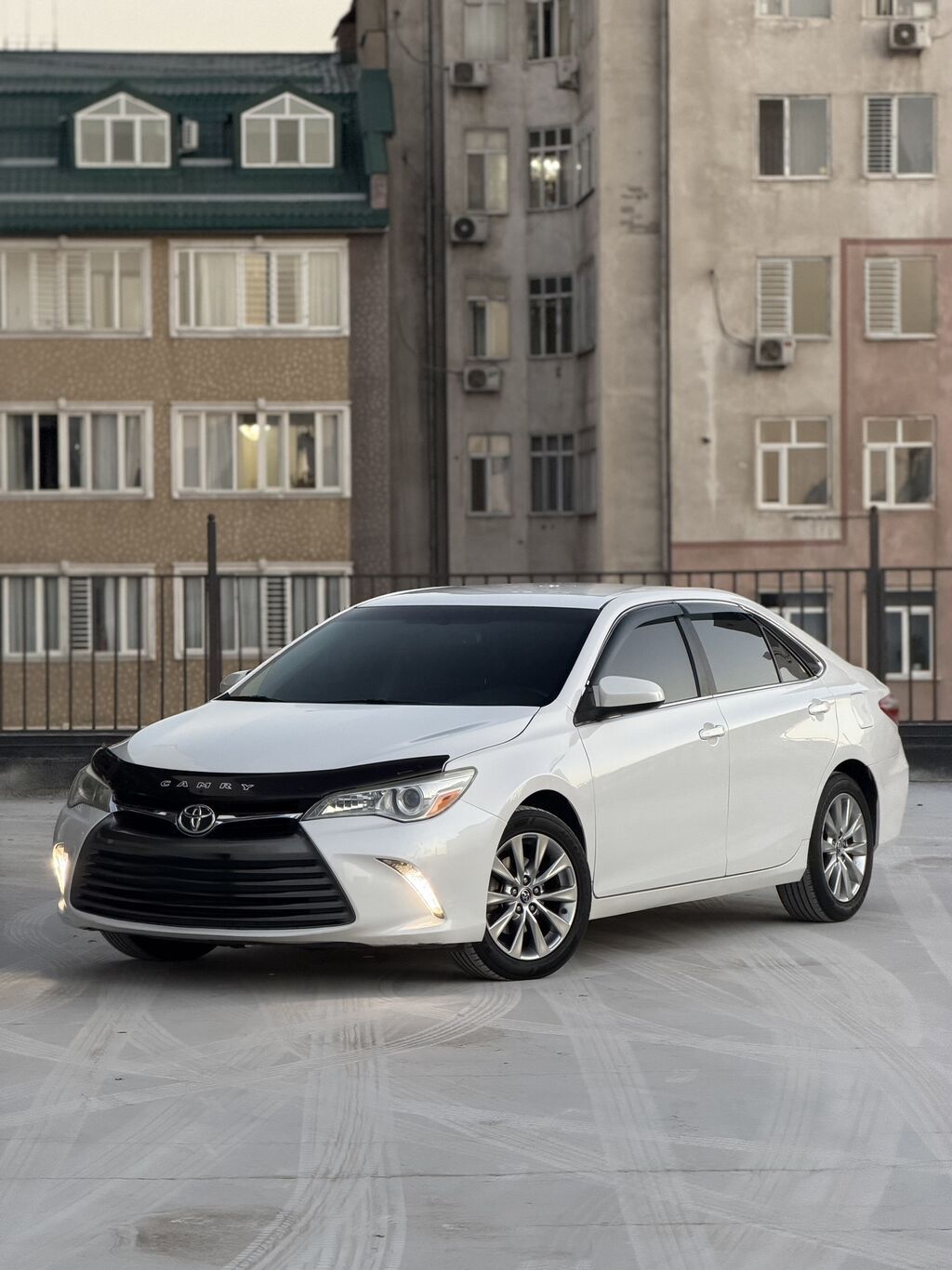 Toyota Camry: 2015 г., 2.5 л, Автомат, Бензин, Седан: фото 1