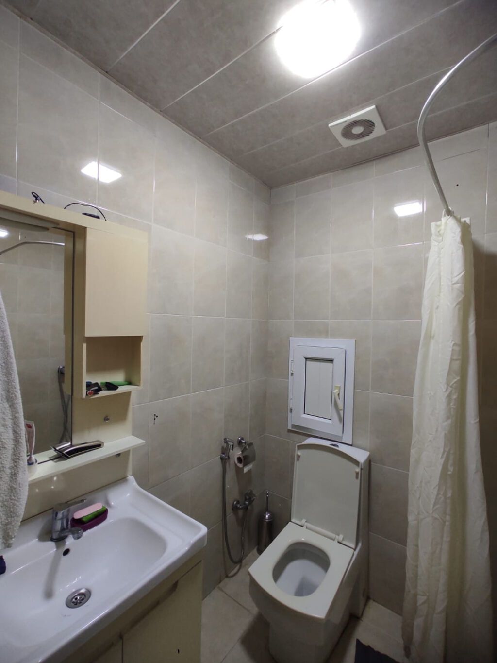 3 otaqlı, Yeni tikili, m. Qara Qarayev, 78 kv. m