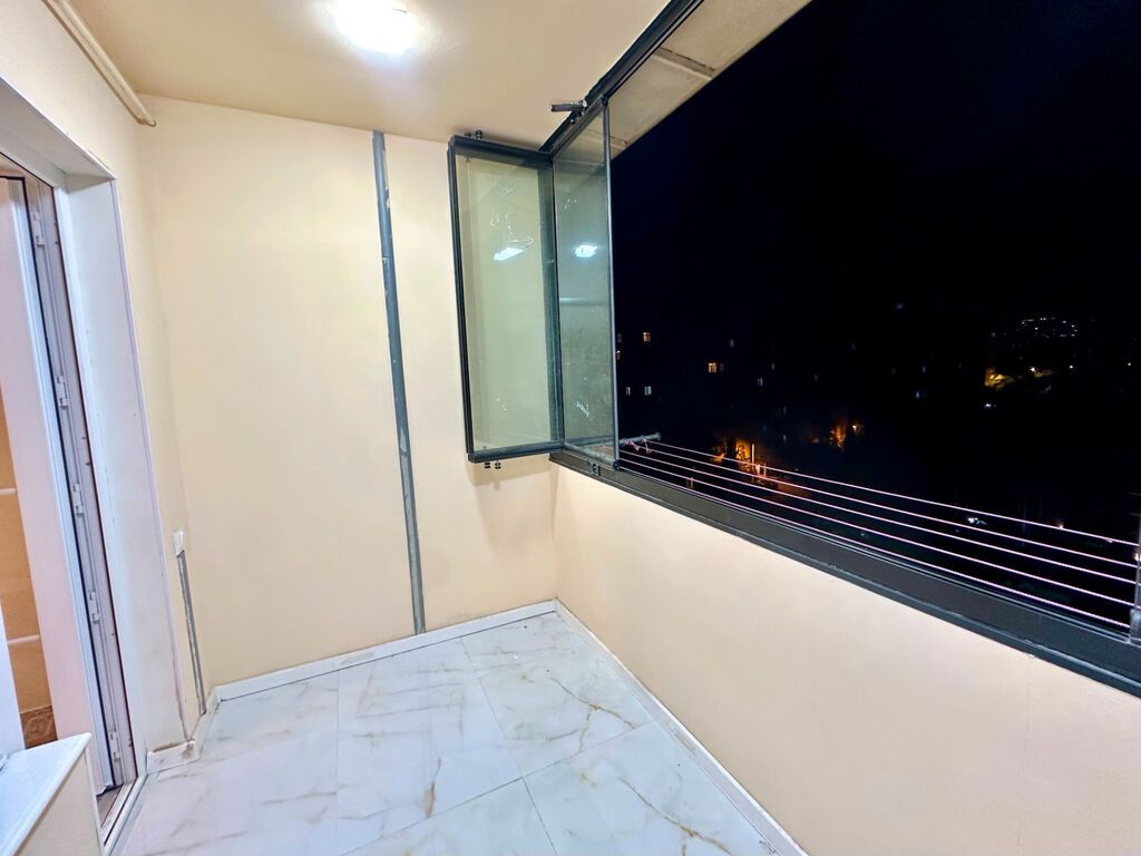Bakı, 3 otaqlı, Köhnə tikili, 69 kv. m