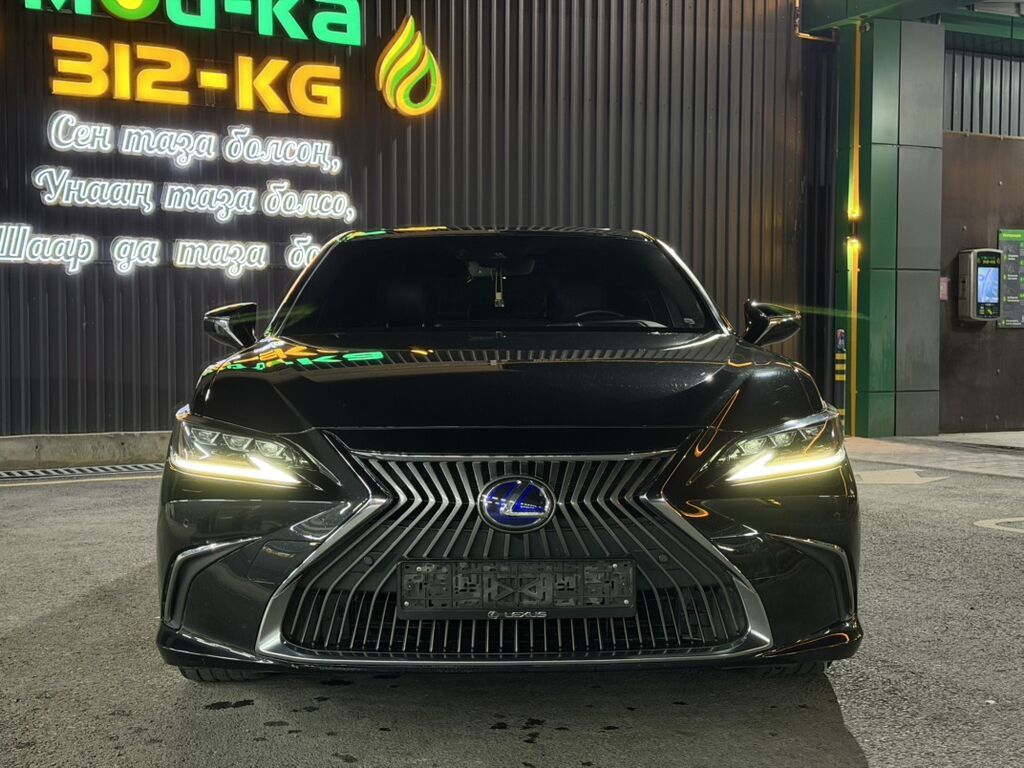 Lexus ES: 2019 г., 2.5 л, Вариатор, Гибрид, Седан: фото 2
