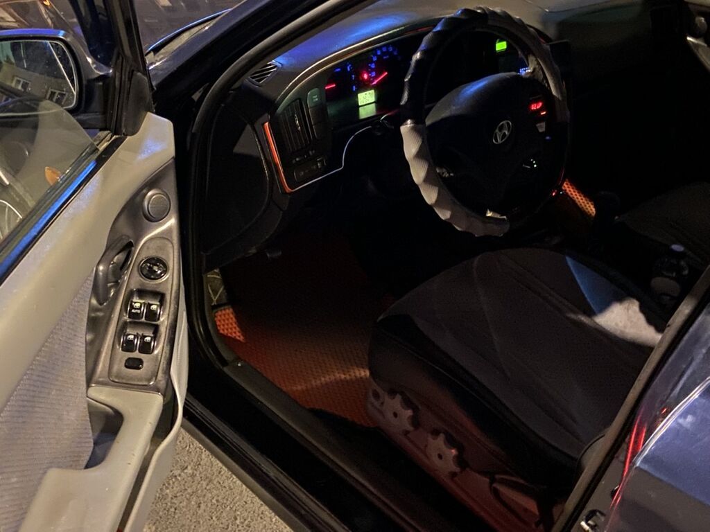 Hyundai Elantra: 2004 г., 1.6 л, Механика, Бензин, Седан: фото 6
