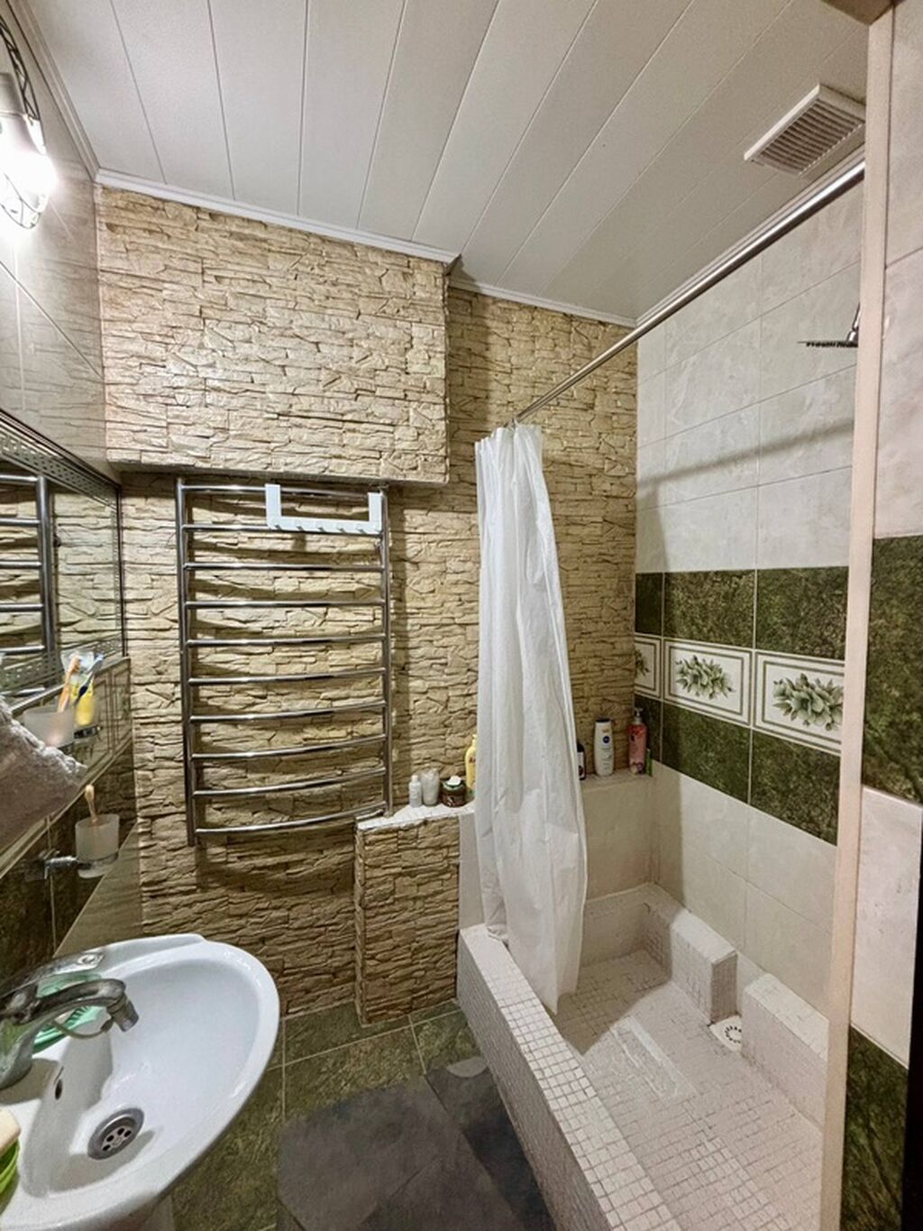 Сдаю просторную 3к.квартиру, площадь 119м², 1 этаж из 3, городок: фото 5