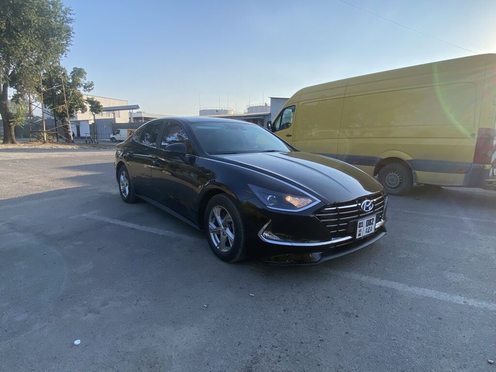 Hyundai Sonata: 2019 г., 2 л, Автомат, Бензин, Седан: фото 2