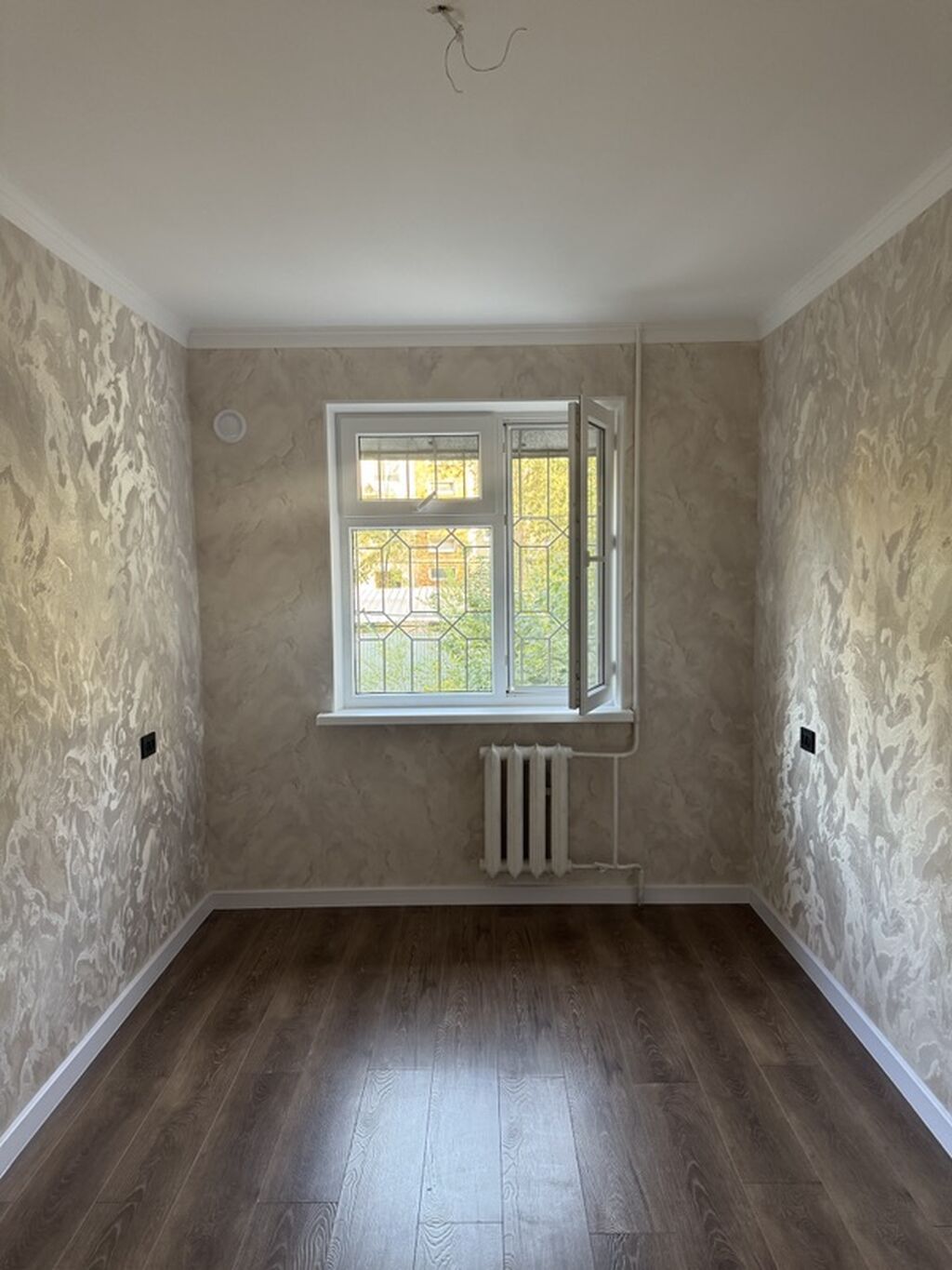Продается 2-комнатная квартира, 7 мкр, 47 м², свежий ремонт: фото 1