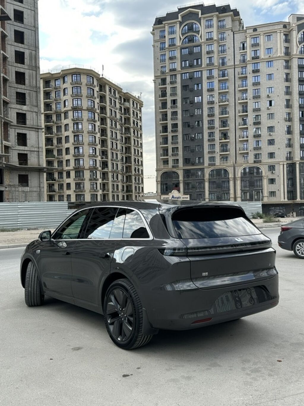 Lixiang L6: 2025 г., 1.5 л, Автомат, Гибрид, Кроссовер: фото 3